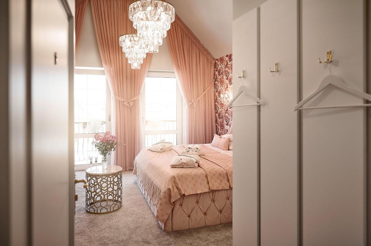 La Rose Residence Mikołajki Extérieur photo